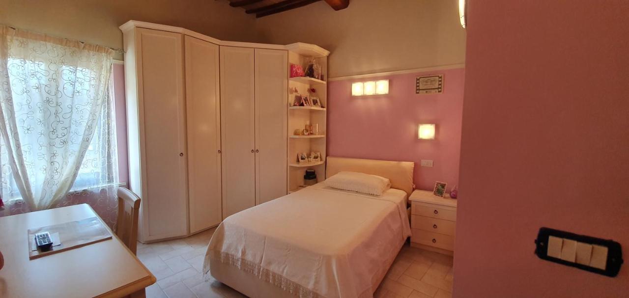 B&B Serena Perugia Bagian luar foto