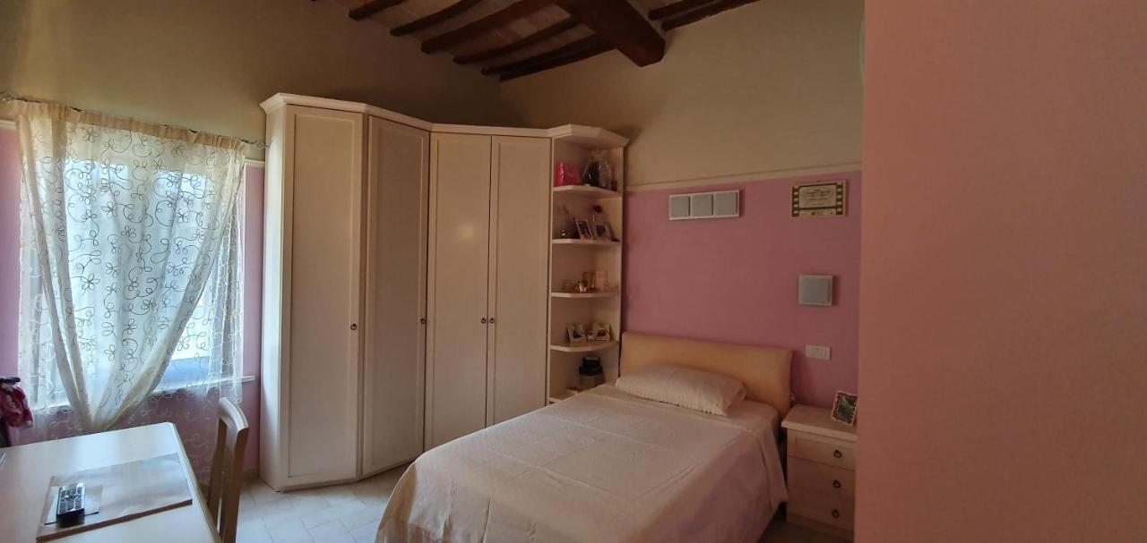 B&B Serena Perugia Bagian luar foto